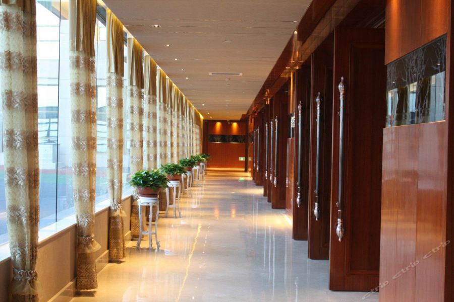 Grand Skylight International Hotel Ganzhou Chang Zhen Avenue Екстер'єр фото